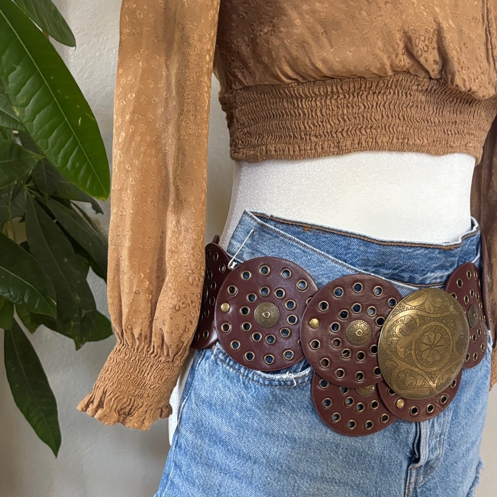 Boho V-Neck Cropped Long Sleeve Top 🤩 - Picture 3 of 9